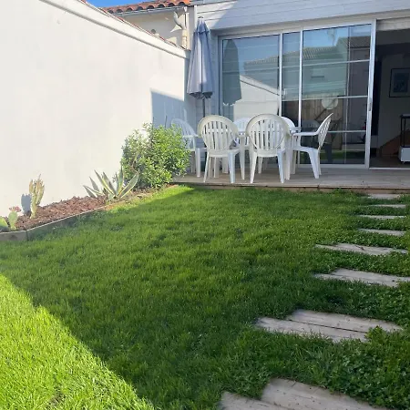 Maison Jacuzzi Hébergement de vacances *